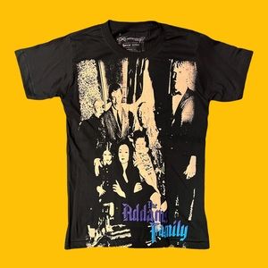 Adams family graphic Tshirt !